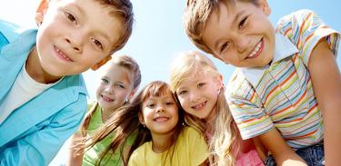 Да обясним на децата 5-те основни принципа на приятелството
